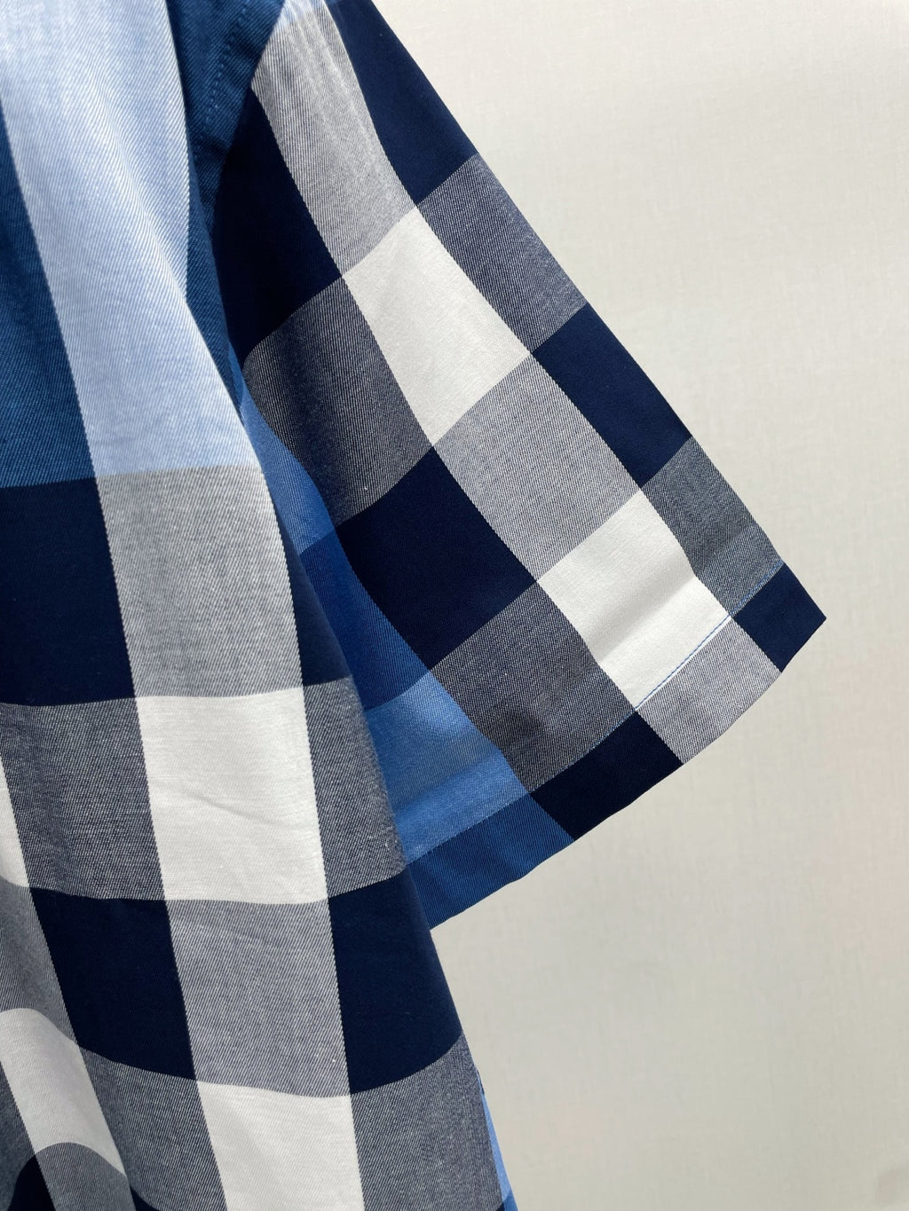 🤎 Burberry Apparel 12